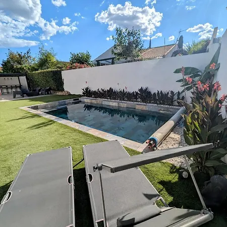 Maison De Avec Piscine, Calme Et Confort Holiday home